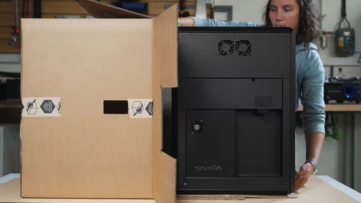 Der Drucker wird schon fertig montiert geliefert (Bildquelle: Prusa)