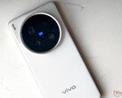 Vivo X300 Ultra und Vivo X300s sollen als erste Zeiss-Kamera-Flaggschiffe vom "Blueprint Natural Color" System profitieren.
