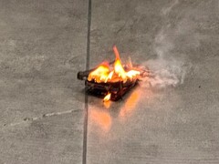 Das Samsung Galaxy S24 eines Reddit-Nutzers hat offenbar Feuer gefangen