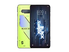Das Xiaomi Black Shark 5 RS bietet viele Features des Pro-Modells zum günstigeren Preis. (Bild: Xiaomi)