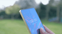 Der Doogee Mix 4-Prototyp vermeidet die Notch dank der uralten Slidertechnik.