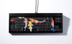 Finalmouse Centerpiece Gaming-Tastatur mit großem Display