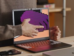 Das Framework Laptop 13 Pro verfügt über ein speziell entwickeltes Touchdisplay