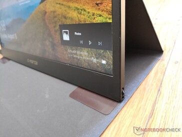 Die Seitenränder sind gerade mal 8 mm breit