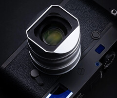 Das Light Lens Lab 35 mm APO soll mit Leicas bestem 35 mm M-Objektiv Schritt halten können.