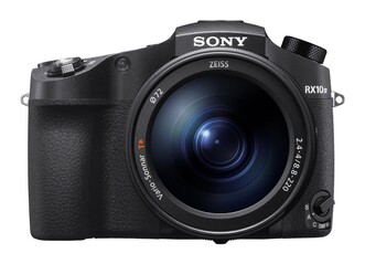 ... vom Look der Sony RX10 IV.