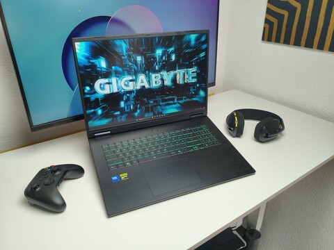 Zocken ohne Kompromisse? Gigabyte Gaming A18 Pro Laptop mit Mega-Display im Test