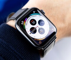 Die Apple Watch soll im Herbst einen neuen Stromsparmodus erhalten, der die Akkulaufzeit verlängert. (Bild: Daniel Korpai)