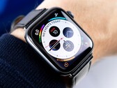 Die Apple Watch soll im Herbst einen neuen Stromsparmodus erhalten, der die Akkulaufzeit verlängert. (Bild: Daniel Korpai)