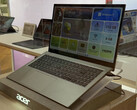 Das Aspire Go 15 2026 zeichnet sich durch ein leichtes und dünnes Design aus. Abbildung: eine Seitenansicht des Notebooks.