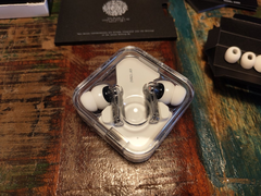 Nothing Ear (2) sind jetzt verfügbar