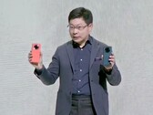 Der Huawei Mobile-CEO Richard Yu steht Journalisten im Zusammenhang mit dem Mate 30 und Mate 30 Pro Rede und Antwort.