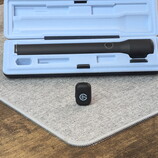 Elgato Wave Go vorne, im Hintergrund das Case sowie zwei Konkurrenten