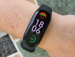 Xiaomi Mi Smart Band 7 ist leicht und wasserdicht