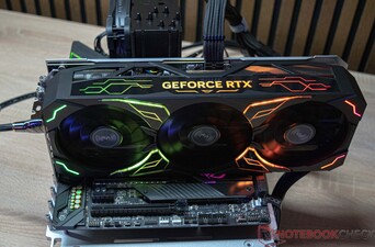 Die KFA2 GeForce RTX 4080 Super SG bei der Lautstärkemessung