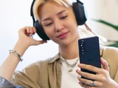 Wer das Sony Xperia 1 V vorbestellt, erhält Sony WH-1000XM5 Over-Ear-Kopfhörer kostenlos dazu. (Bild: Sony)
