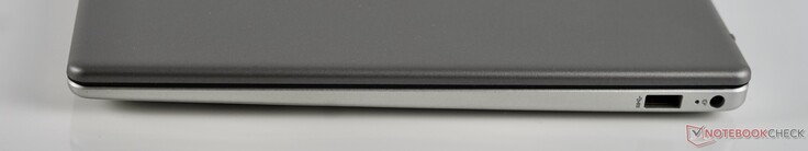 Rechts: Stromanschluss, USB-A (5 GBit/s)