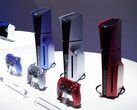 Sonys neue Playstation-5-Designs inklusive Controller. (Foto: Andreas Sebayang/Notebookcheck.com)