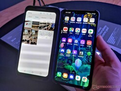 Das LG V50 mit seinem zweiten Display
