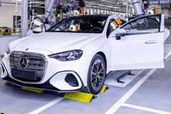 Innovative Produktionsprozesse am Mercedes-Benz-Standort Kecskemet: KI-gestützte Qualitätskontrolle Dank AI-Vision System.