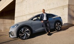 Nach einer Verschiebung wird der Elektro-SUV VW ID.5 frühstens in der ersten Woche im Mai auf den Markt kommen (Bild: Volkswagen)