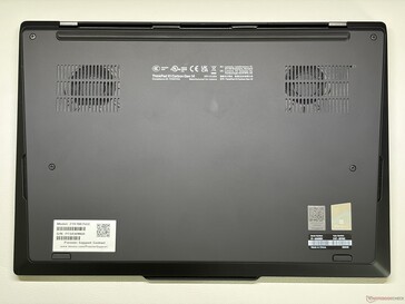Lenovo ThinkPad X1 Carbon G14.