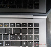 Der Fingerabdrucksensor ist im Power-Button integriert.