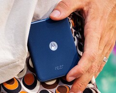 Der Nachfolger des abgebildeten Motorola Razr 60 soll in drei Farben angeboten werden.