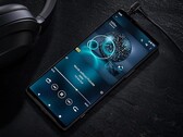Das Xperia 1 IV hat noch einen klassischen 3,5mm-Kopfhöreranschluss zu bieten (Bild: Sony)