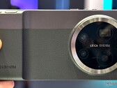 Während die Xiaomi Mix Flip Reihe offenbar eingestellt wird, plant der Hersteller potentiell ein Xiaomi 18 Ultra ohne Snapdragon-Chip.