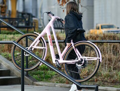 LeMond Dutch: City-E-Bike mit Carbonrahmen