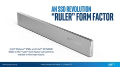 Intel: Teasert 1-Petabyte-SSDs für Server mit neuem Formfaktor