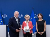 Der Sachverständigenausschuss zur Sicherheit von Kindern im Internet hat seine Empfehlungen an EU-Kommissionspräsidentin Ursula von der Leyen übergeben.