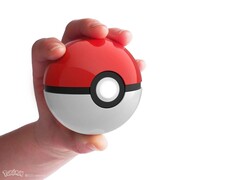 Der klassische rot-weiße Pokéball