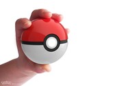 Der klassische rot-weiße Pokéball