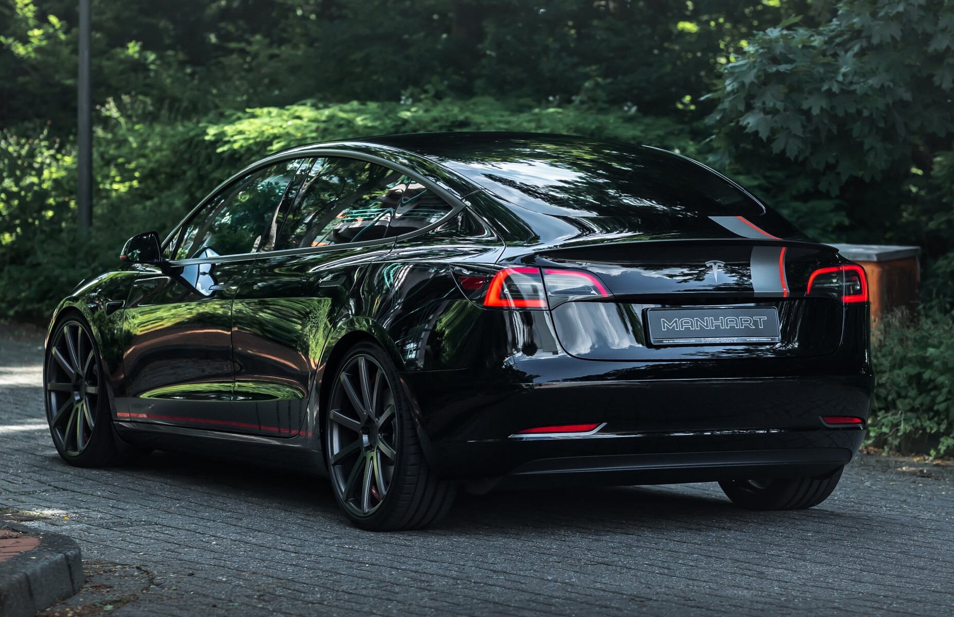 Deutscher Edel-Tuner verpasst dem Tesla Model 3 Performance einen deutlich  aggressiveren Look -  News