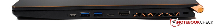 Rechts: USB-C 3.2 Gen1, 2x USB-A 3.2 Gen2, Thunderbolt 3, HDMI 2.0, Kensington Lock