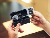 Das DJI Mic 3 kommt mit zwei Mikrofonen, Empfänger und Ladehülle. (Bildquelle: DJI)