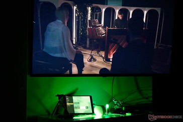 Endlich funktioniert alles. Youtube läuft aber nicht in der besten Qualität. (Foto: Andreas Sebayang/Notebookcheck.com)