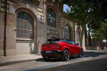 Der Alfa Romeo Junior Elettrica ist die rein elektrischen Version des kompakten Italieners (Bild: Alfa Romeo).