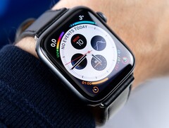 Es könnte noch einige Jahre dauern, bis die Apple Watch ein großes Display-Upgrade erhält. (Bild: Daniel Korpai, Unsplash)