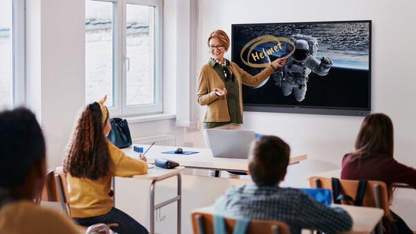 BenQ: Interaktive Tafeln der der RP03-Serie erhalten Eyesafe-Zertifizierung.