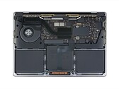 Das aktuelle MacBook Pro mit M1 ARM-SoC setzt auf dasselbe Kühlsystem wie das Vorgängermodell mit Intel-Chip. (Bild: iFixit)