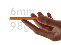 Xiaomi stellt die Ultrathin Magnetic Power Bank am 28. Februar auf einer Veranstaltung wieder vor. Im Bild: ein Promo-Bild, das das leichte und dünne Design der Powerbank zeigt.