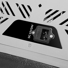 Juskys Kompressor-Kühlbox Yukon Pro mit USB-Ladeanschluss