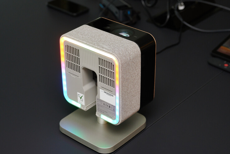 Deckenprojektion mit dem EF-72. (Bildquelle: Andreas Sebayang/Notebookcheck.com)