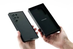 Die Verpackung des Galaxy S23 Ultra wurde mit Fokus auf Umweltfreundlichkeit entwickelt. (Bild: Samsung)