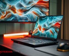 Das Lenovo Legion Pro 5 16 IAX10 auf dem Schreibtisch