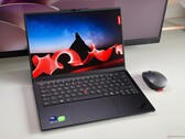 Core Ultra X7, Arc B390, 64 GB RAM, 1-TB-SSD, 2.8k-OLED, 5G: Lenovo ThinkPad X1 Carbon Gen 14.