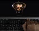 Die neue Touch-Leiste im MacBook Pro wird im Apple Spot auf eine Ebene mit wichtigen Innovationen der Menschheitsgeschichte gestellt. 